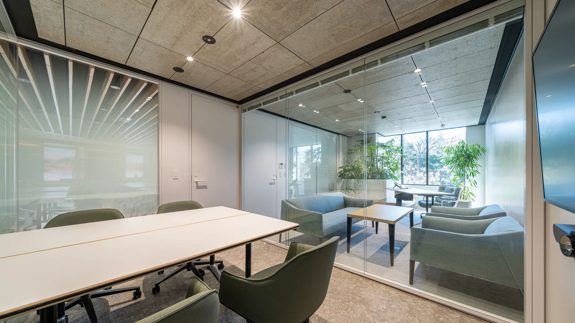 Doctors' Lounge — 3