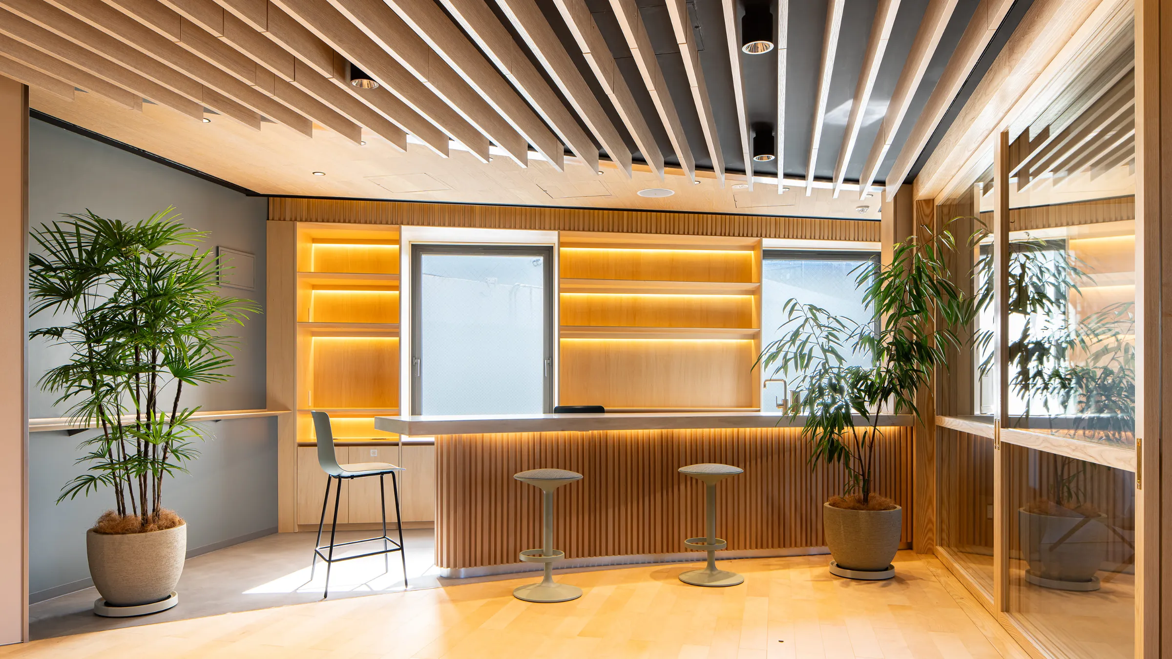 Doctors' Lounge — 5